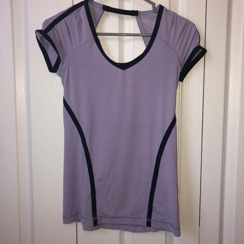Lululemon exercise top